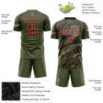 Maillot de football personnalisé avec sublimation olive, motif Crimson-Vegas pour saluer l'or Maillot de football personnalisé avec sublimation olive, motif Crimson-Vegas pour saluer l'or